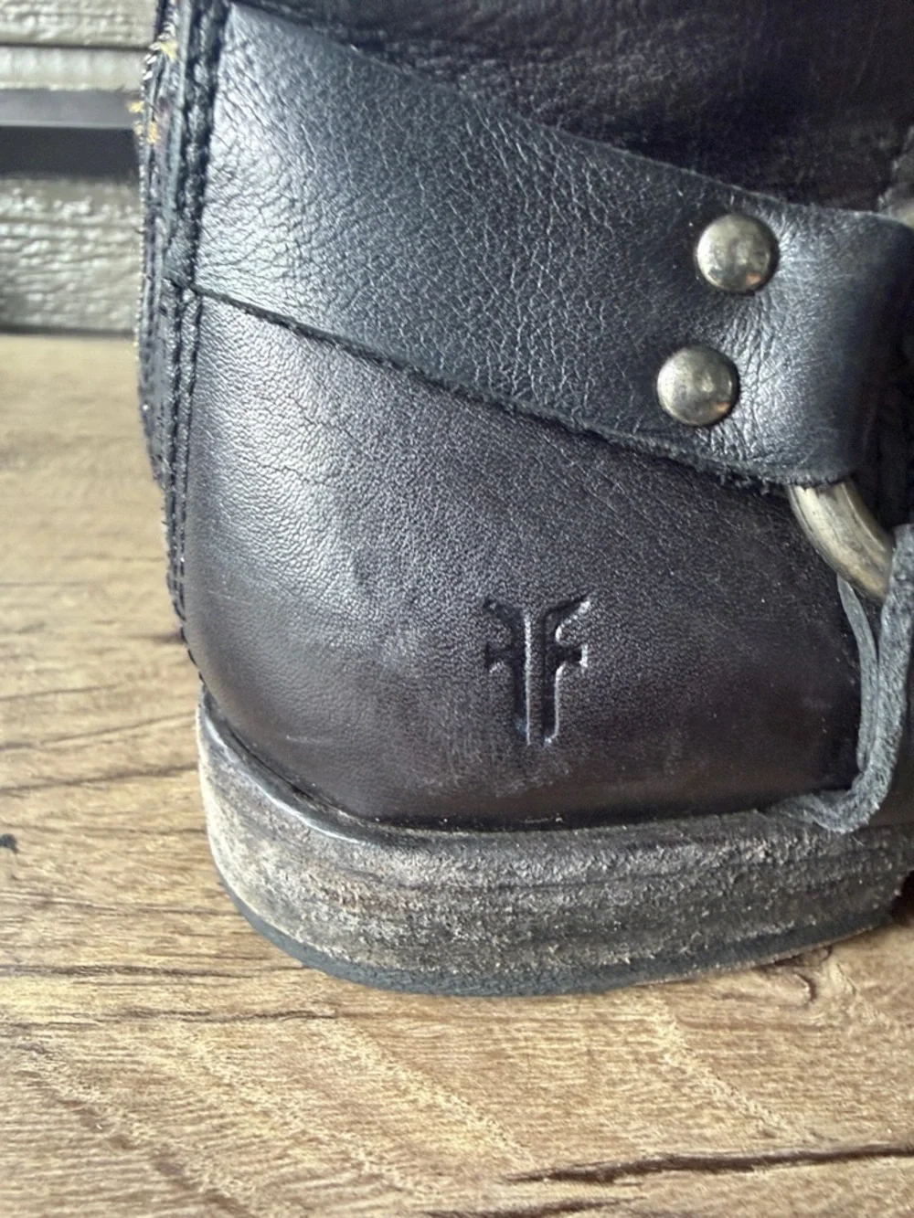 Frye Women’s Phillip Harnes ankle Black Leather Engineer Boot size 9 B